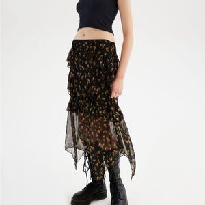 UO Urban Outfitters Tuli Ruffle Midi Skirt